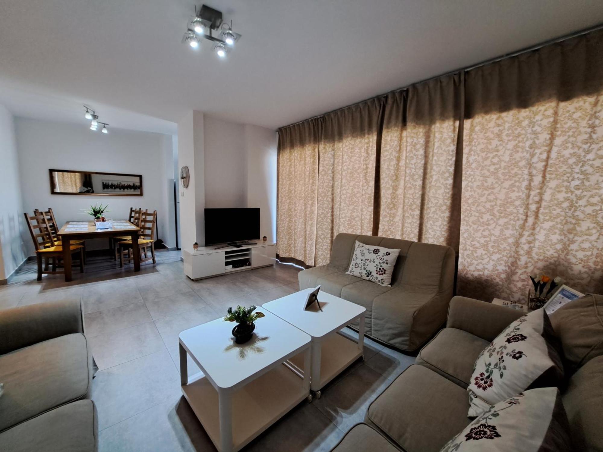Albert'S Apartment St Lazarus 402 B - First Floor Larnaca Ngoại thất bức ảnh